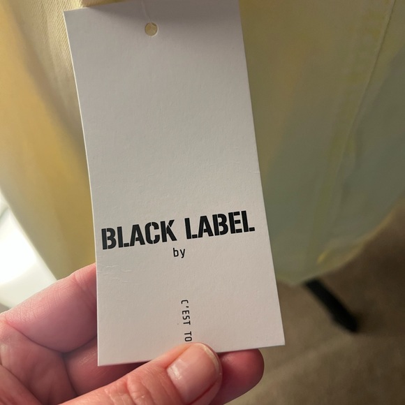 Lightly distressed jean jacket - Picture 13 of 13